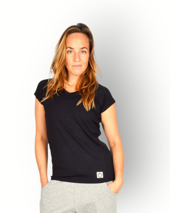 Women’s V-Neck Sport T-Shirt – Black – Light & Breathable | RE-BORN Sports