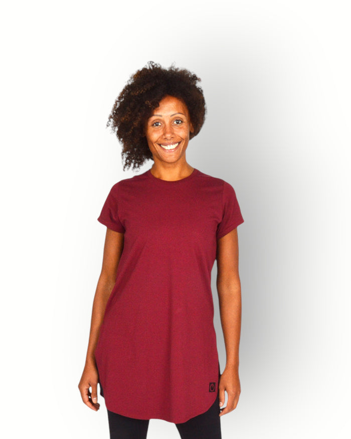 Women’s Long Sport T-Shirt – Burgundy – Comfort & Freedom | RE-BORN Sports