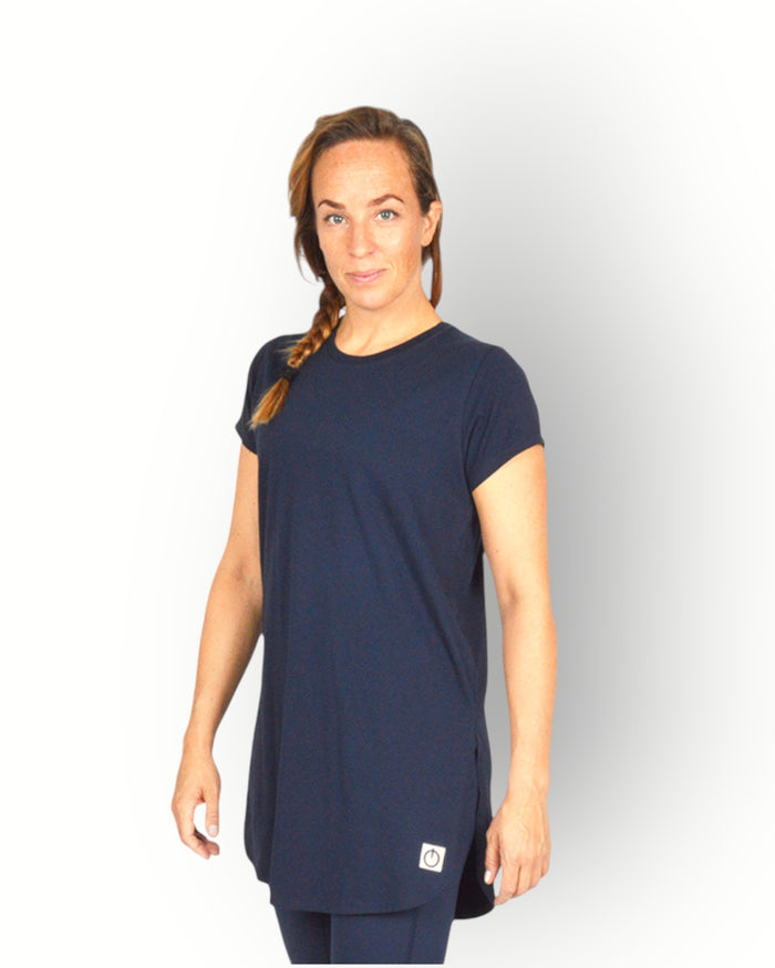 Women’s Long Sport T-Shirt – Navy – Comfort & Freedom | RE-BORN Sports